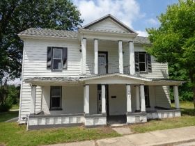 907 E Walnut St, Fulton, MO 65251