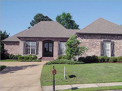 154 Woodlands Glen Circle, Brandon, MS 39047