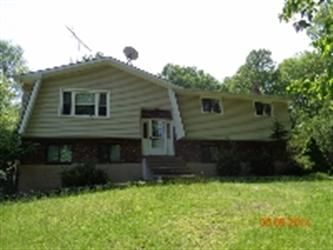 23 Diane Ln, Canadensis, PA 18325
