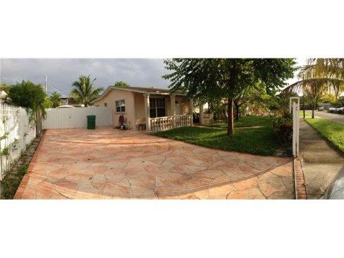 1321 NE 213 TE, Miami, FL 33179