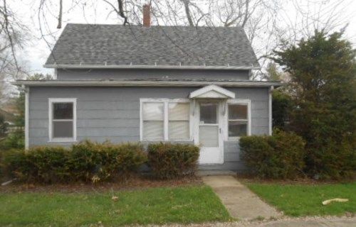 309 S Harrison St, Colfax, IL 61728