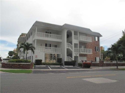 424 Riverside Dr # 104, Pompano Beach, FL 33062