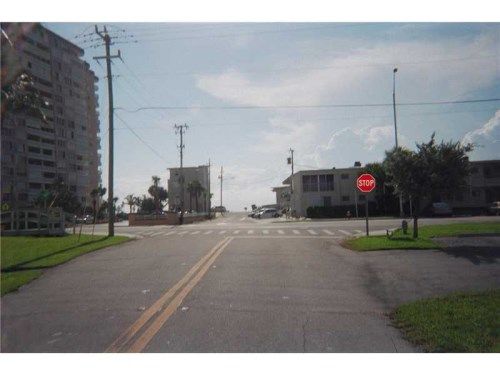 3220 NE 10th St # 7, Pompano Beach, FL 33062