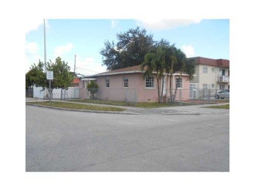 93 28 ST, Hialeah, FL 33010