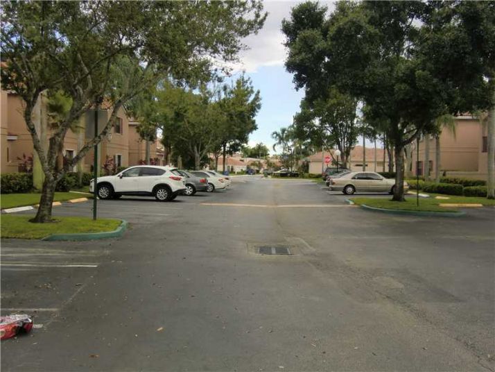 401 SW 158 TE # 106, Hollywood, FL 33027