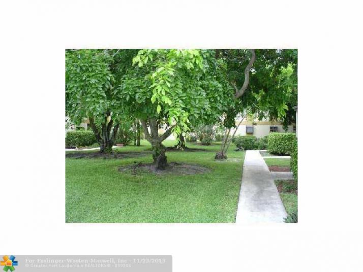 508 GARDENS DR # 101, Pompano Beach, FL 33069