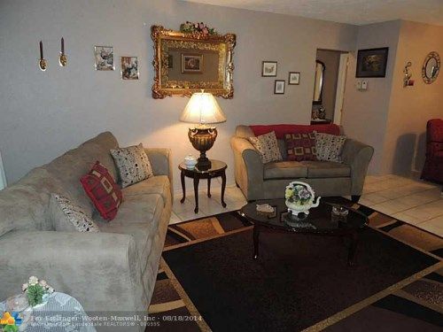 9112 NW 72ND ST, Fort Lauderdale, FL 33321