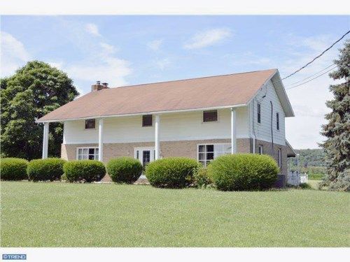1224 MOSELEM SPRING RD, Hamburg, PA 19526