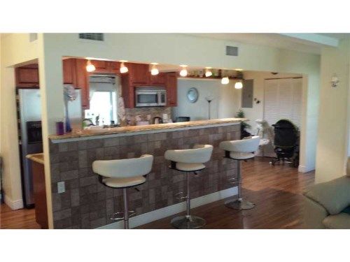 6300 NW 71 AV, Fort Lauderdale, FL 33321