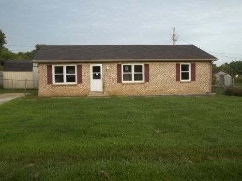 1062 Terri Ln, Lawrenceburg, KY 40342