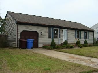 3230 Troy Ln, Chesapeake, VA 23323