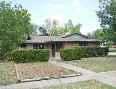 2435 Globe Avenue, Dallas, TX 75228