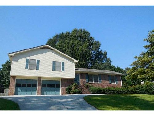 678 Rae Drive, Lawrenceville, GA 30044