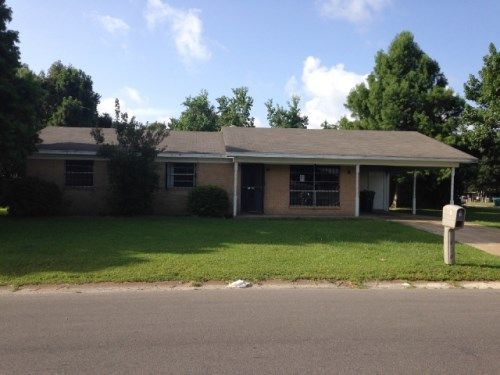 1 Nottingham Cir, Gulfport, MS 39503