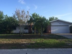 13788 Montego Dr, Seminole, FL 33776
