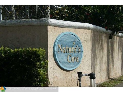 820 NATURES COVE RD, Dania, FL 33004