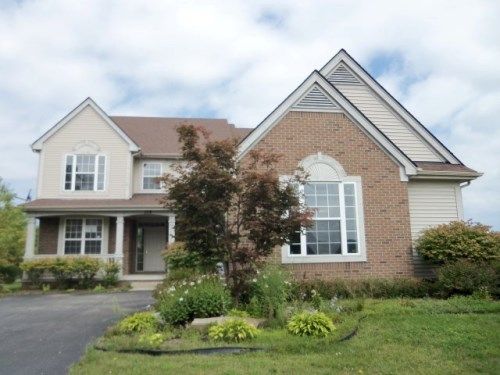 778 W Peninsula Ct, Oxford, MI 48371