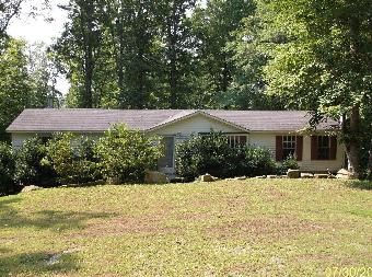 233 Holly Hill Dr, Buffalo Junction, VA 24529