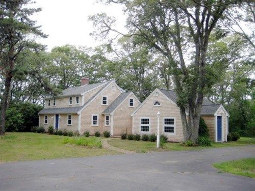 4 Long Pond Dr, Harwich, MA 02645