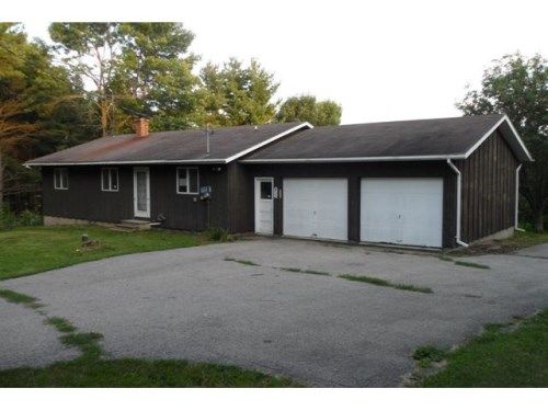 W10598 Triangle Rd, Pickett, WI 54964