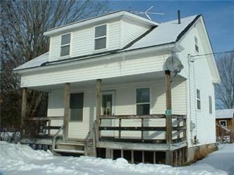 83 Fairview Ave, Dover Foxcroft, ME 04426