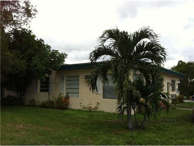 2401 TAFT ST, Hollywood, FL 33020