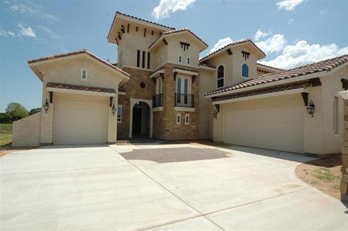627 APPIA DR, League City, TX 77573