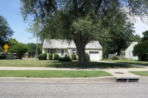 7732 Santa Fe Drive, Overland Park, KS 66204