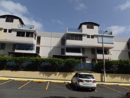 Cond San Francisco Javier 50calle San Jose Apt M4, Guaynabo, PR 00969