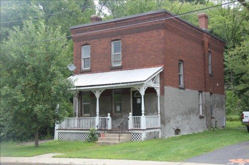 61 Lamb St, South Hadley, MA 01075