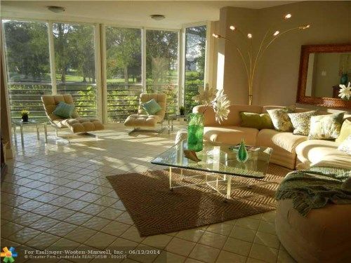 625 Oaks Dr # 205, Pompano Beach, FL 33069