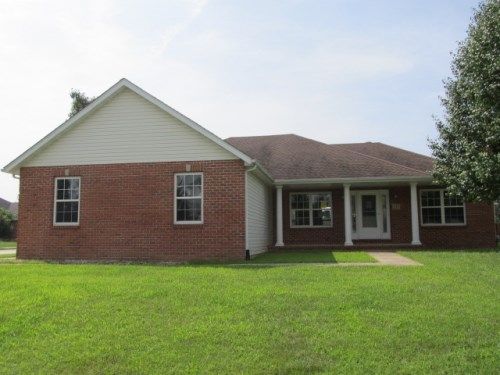 337 Old Homestead Dr, Troy, IL 62294