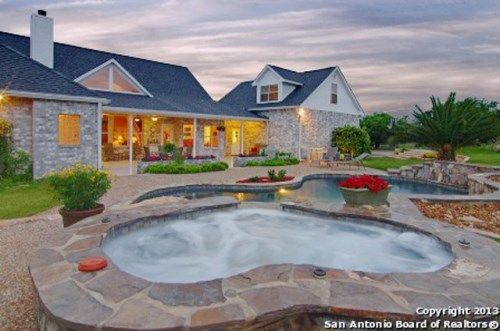 248 Ranch Circle Dr, Kendalia, TX 78027