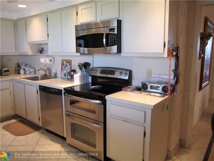 3095 N Course Dr # 803, Pompano Beach, FL 33069