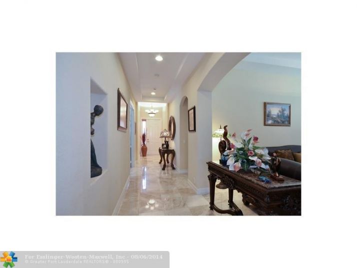 12319 NW 80TH PL, Pompano Beach, FL 33076