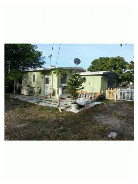5300 NE 15TH AVE, Pompano Beach, FL 33064