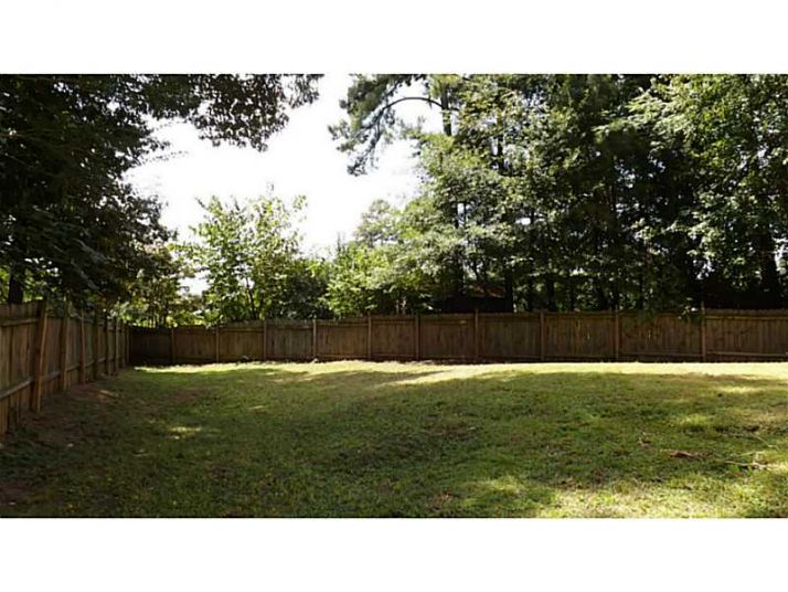 5208 Aberdeen Court Nw, Lilburn, GA 30047