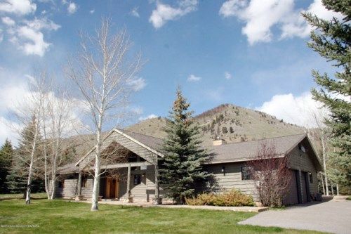 4310 S LITTLE HORSETHIEF LN, Jackson, WY 83001