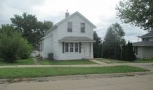 2613 N 2nd St Clinton, IA 52732