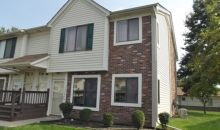 17422 Utica Oaks Ln Unit 9 Roseville, MI 48066