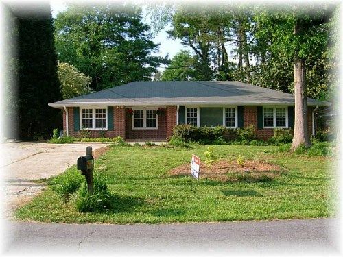 306 Robin Lane, Marietta, GA 30067