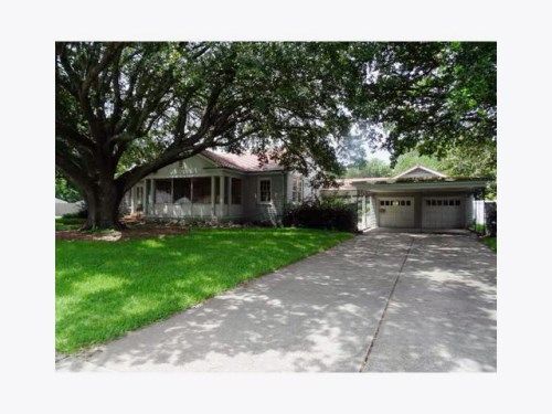 12 BEAUREGARD DR, Gretna, LA 70053
