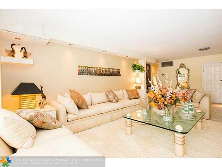 5602 S TRAVELERS PALM LN, Fort Lauderdale, FL 33319