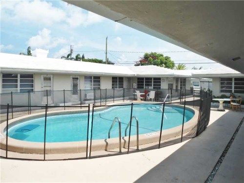 724 NE 6TH ST # 2, Hallandale, FL 33009