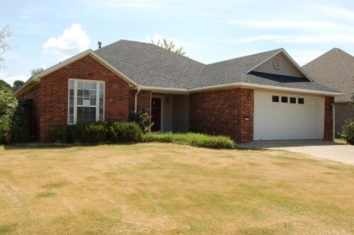 4375 E. Falcon Drive, Fayetteville, AR 72701