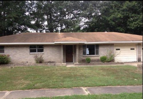 3104 Taylor Dr, Pine Bluff, AR 71603