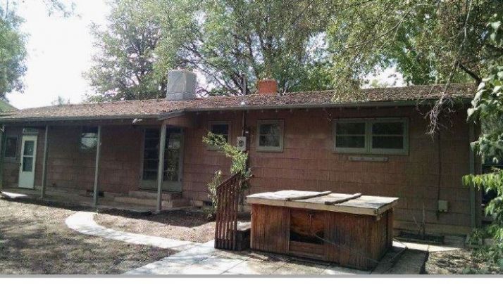 207 Creston Drive, Pueblo, CO 81004