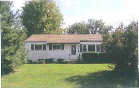 218 Radisson Rd, Pekin, IL 61554