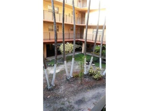 1990 W 56 ST # 1129, Hialeah, FL 33012