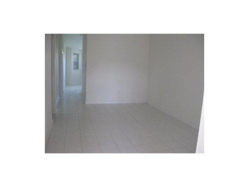 1677 SE 27 CT # 208, Homestead, FL 33035